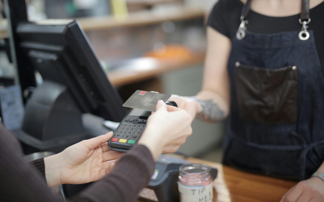 Dlaczego warto wyposażyć sklep z żywnością ekologiczną w terminal płatniczy?